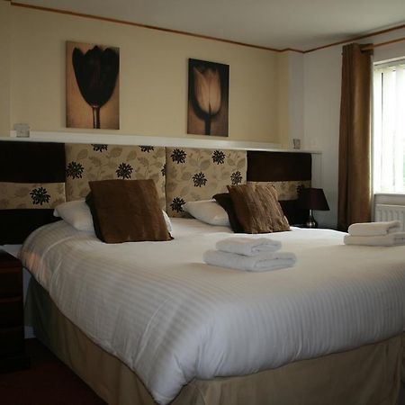 Bed and Breakfast The Leaking Well Dunhampton Exteriér fotografie
