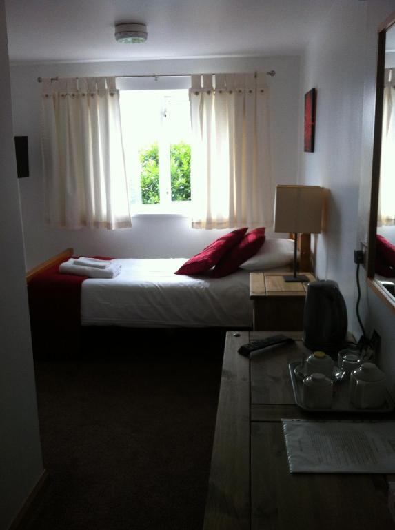 Bed and Breakfast The Leaking Well Dunhampton Pokoj fotografie