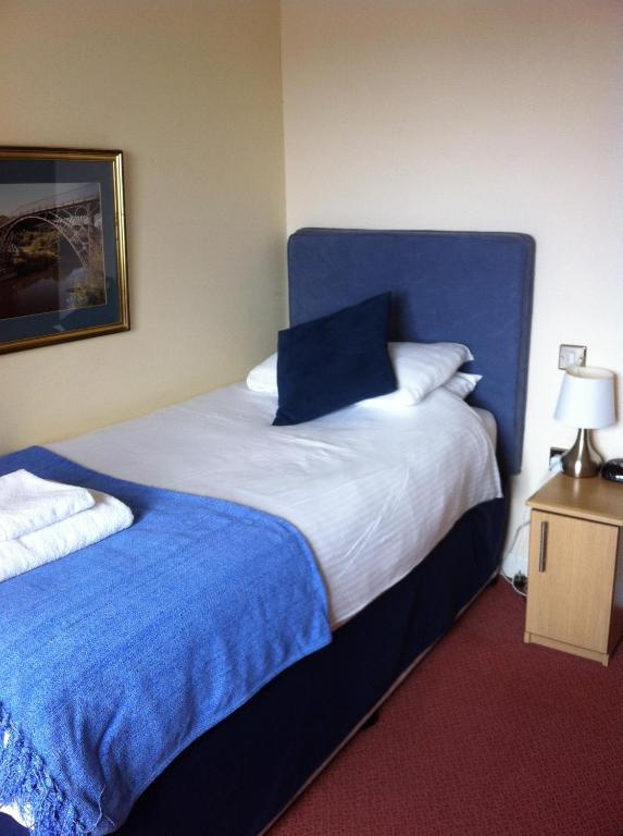 Bed and Breakfast The Leaking Well Dunhampton Pokoj fotografie